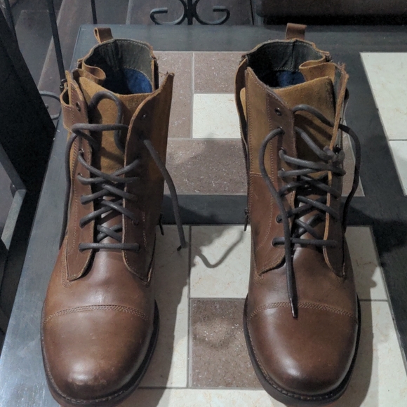 Dress winter boots - Picture 2 of 3